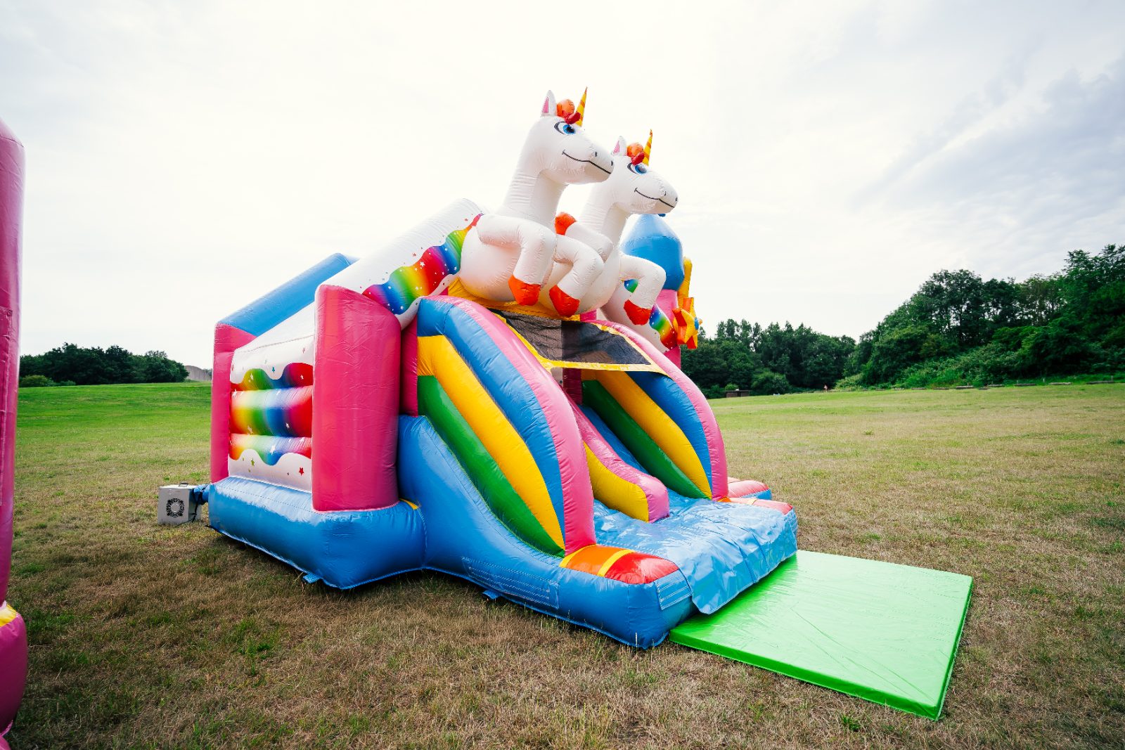 Double slide unicorn