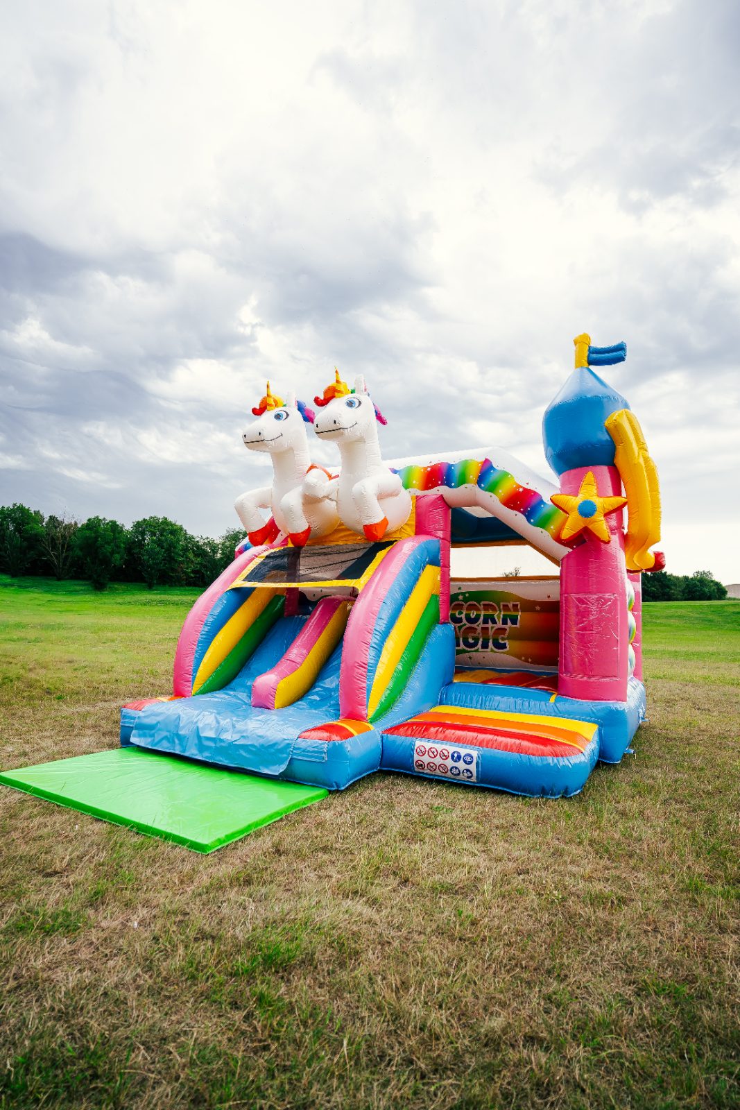 Double slide unicorn